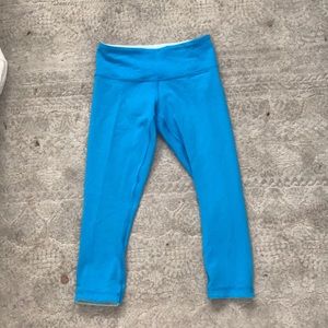 Crop blue reverse leggings